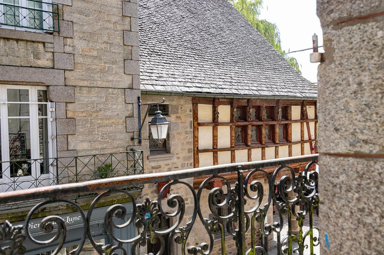 Appartement De La Tour De L'Horloge De Dinan Eksteriør billede